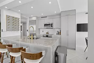 1000 W Island Blvd, Aventura, FL 33160 - Photo 9