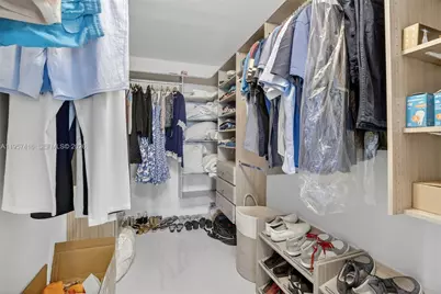 1000 W Island Blvd #1009, Aventura, FL 33160 - Photo 25