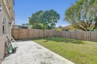 2001 Barcelona Ter #2001, Margate, FL 33063 - Photo 49