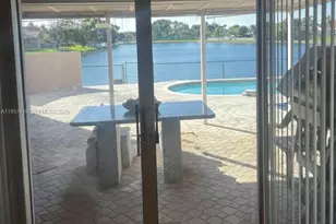 1320 NW 161st Ave, Pembroke Pines, FL 33028 - Photo 19