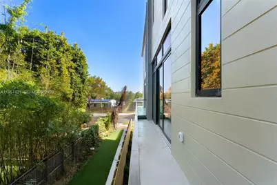 2501 SW 27 St #2, Miami, FL 33133 - Photo 13