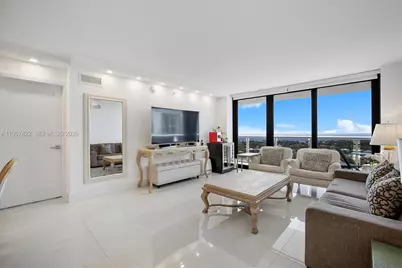 20515 E Country Club Dr #1747, Aventura, FL 33180 - Photo 5