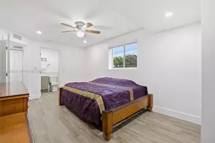 941 E 16th Pl, Hialeah, FL 33010 - Photo 19