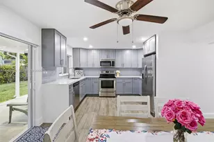 941 E 16th Pl, Hialeah, FL 33010 - Photo 11