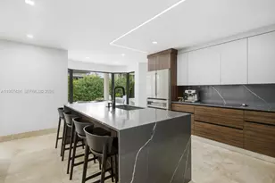 9467 NW 54th Doral Cir Ln, Doral, FL 33178 - Photo 15