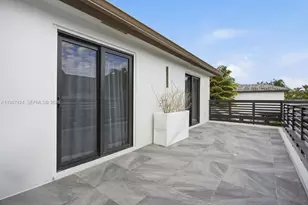 9467 NW 54th Doral Cir Ln, Doral, FL 33178 - Photo 45