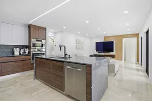 9467 NW 54th Doral Cir Ln, Doral, FL 33178 - Photo 11