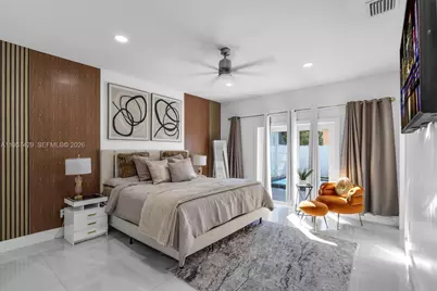 2464 NW 104th St, Miami, FL 33147 - Photo 19