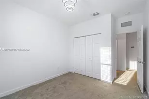 10301 W 32nd Ln, Hialeah, FL 33018 - Photo 21