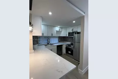 17021 N Bay Rd #124, Sunny Isles Beach, FL 33160 - Photo 3