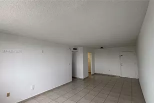 666 W 81st St, Hialeah, FL 33014 - Photo 7