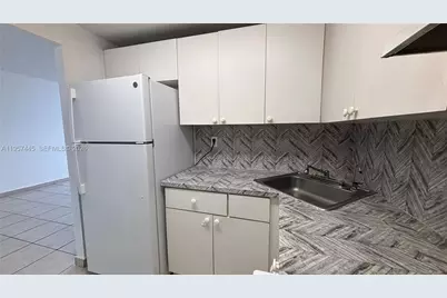 666 W 81st St #304, Hialeah, FL 33014 - Photo 3