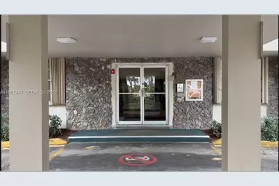 6600 Cypress Rd #203, Plantation, FL 33317 - Photo 5