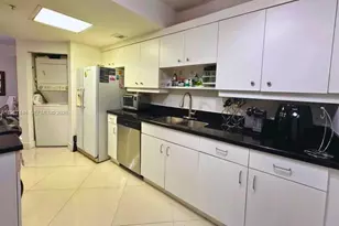 701 Brickell Key Blvd, Miami, FL 33131 - Photo 7