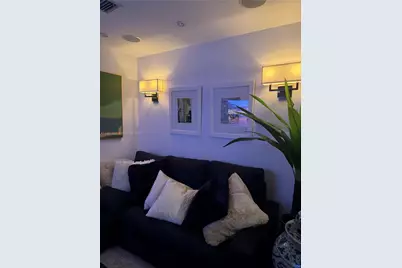 1050 Brickell Ave #818, Miami, FL 33131 - Photo 13