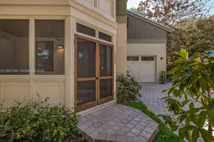 2330 Overbrook St, Coconut Grove, FL 33133 - Photo 5