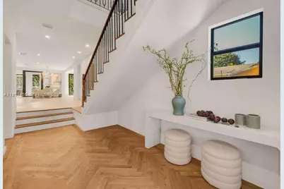 2330 Overbrook St, Coconut Grove, FL 33133 - Photo 9