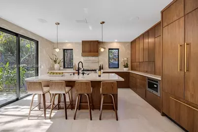 2330 Overbrook St, Coconut Grove, FL 33133 - Photo 25