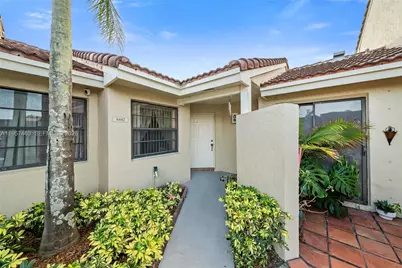 6442 NW 170th Ter, Hialeah, FL 33015 - Photo 1