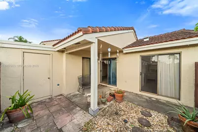 6442 NW 170th Ter, Hialeah, FL 33015 - Photo 21