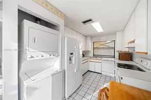 6442 NW 170th Terrace, Hialeah, FL 33015 - Photo 9