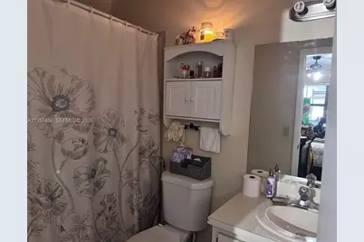 2480 W 67th Pl #23-12, Hialeah, FL 33016 - Photo 9