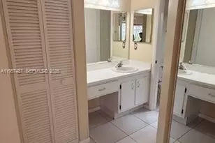 1091 SW 110th Terrace, Davie, FL 33324 - Photo 17