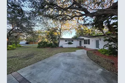 9860 SW 140th St, Miami, FL 33176 - Photo 5