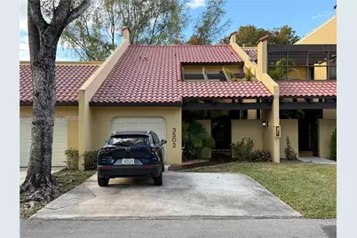 3502 Torremolinos Ave #F-32, Doral, FL 33178 - Photo 1