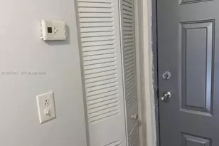 10000 NW 80th Ct, Hialeah Gardens, FL 33016 - Photo 11