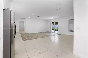 1110 S 14th Ave, Hollywood, FL 33020 - Photo 9