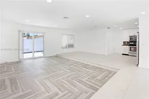 1110 S 14th Ave, Hollywood, FL 33020 - Photo 11