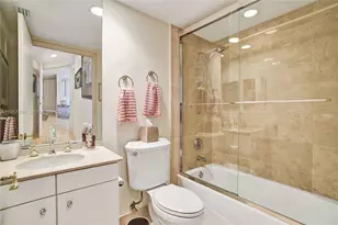 19333 Collins Ave, Sunny Isles Beach, FL 33160 - Photo 45