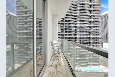 1050 Brickell Ave #2722, Miami, FL 33131 - Photo 17