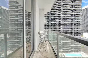 1050 Brickell Ave, Miami, FL 33131 - Photo 17