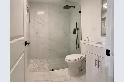 300 W Palm Cir W #307, Pembroke Pines, FL 33025 - Photo 15