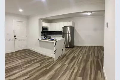 300 W Palm Cir W #307, Pembroke Pines, FL 33025 - Photo 13