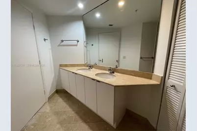 801 Brickell Key Blvd #2511, Miami, FL 33131 - Photo 23