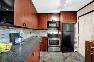 1000 NE 12th Ave, Hallandale Beach, FL 33009 - Photo 3