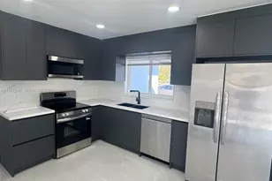 1110 S 14th Ave, Hollywood, FL 33020 - Photo 7