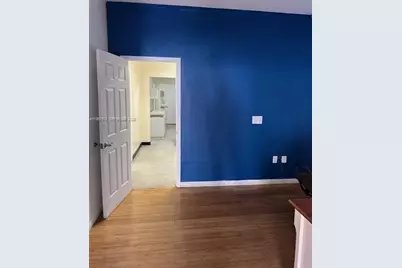 1723 W 37th St, Hialeah, FL 33012 - Photo 5