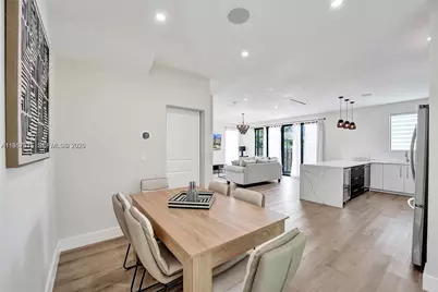 1617 NE 11th St #TH1, Fort Lauderdale, FL 33304 - Photo 11