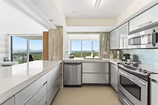 2655 Collins Ave, Miami Beach, FL 33140 - Photo 7