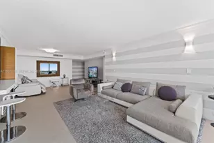 2655 Collins Ave, Miami Beach, FL 33140 - Photo 23