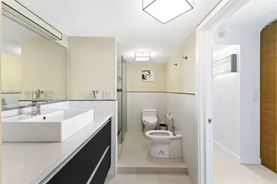 2655 Collins Ave #2301, Miami Beach, FL 33140 - Photo 33