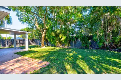 315 NE 160th Ter, Miami, FL 33162 - Photo 29
