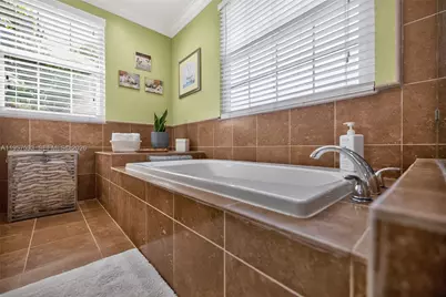 1485 NW 129th Ter, Sunrise, FL 33323 - Photo 21