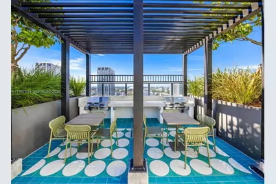 11 NE 6th St #902, Miami, FL 33132 - Photo 45