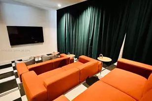 11 NE 6th St, Miami, FL 33132 - Photo 55