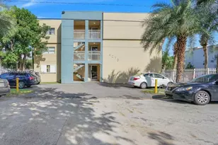 4275 NW S Tamiami Canal Dr, Miami, FL 33126 - Photo 9